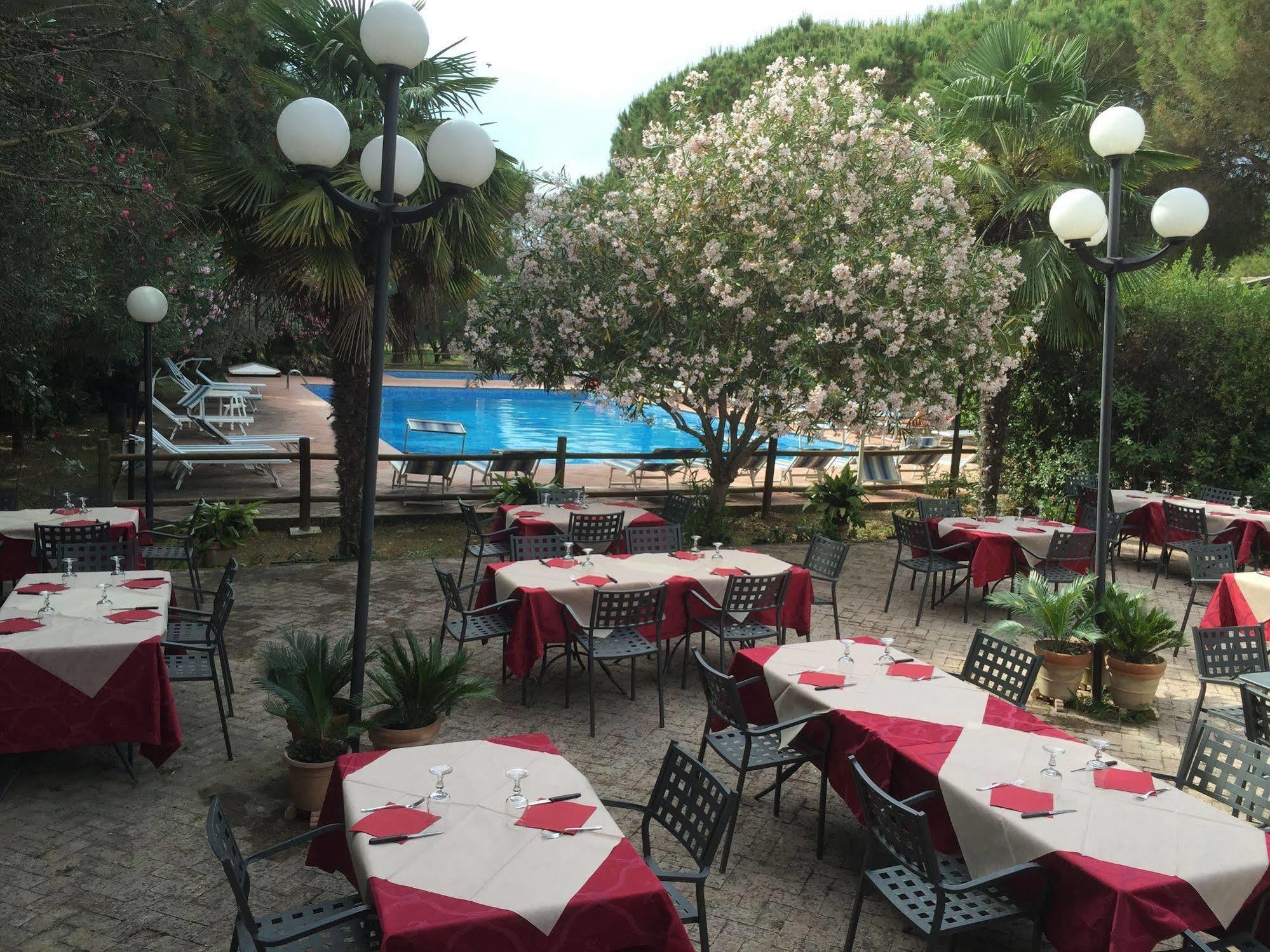 Baia Etrusca Resort Riotorto Kültér fotó